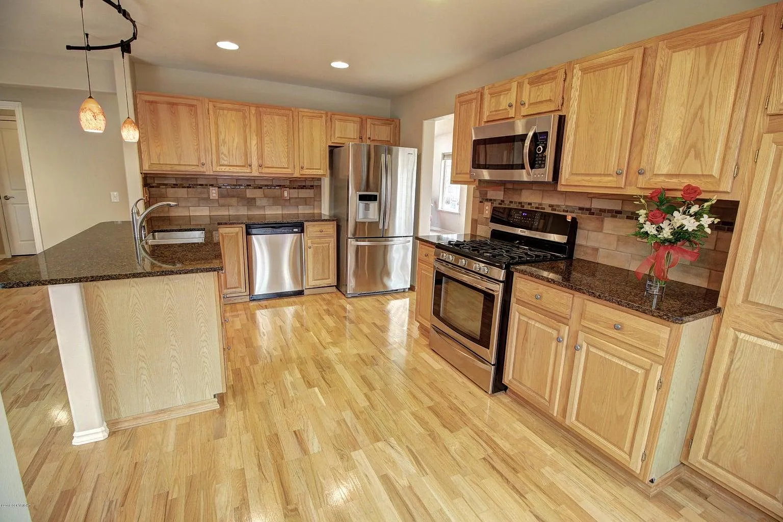 12125 Woodchase Cir — Photo 4