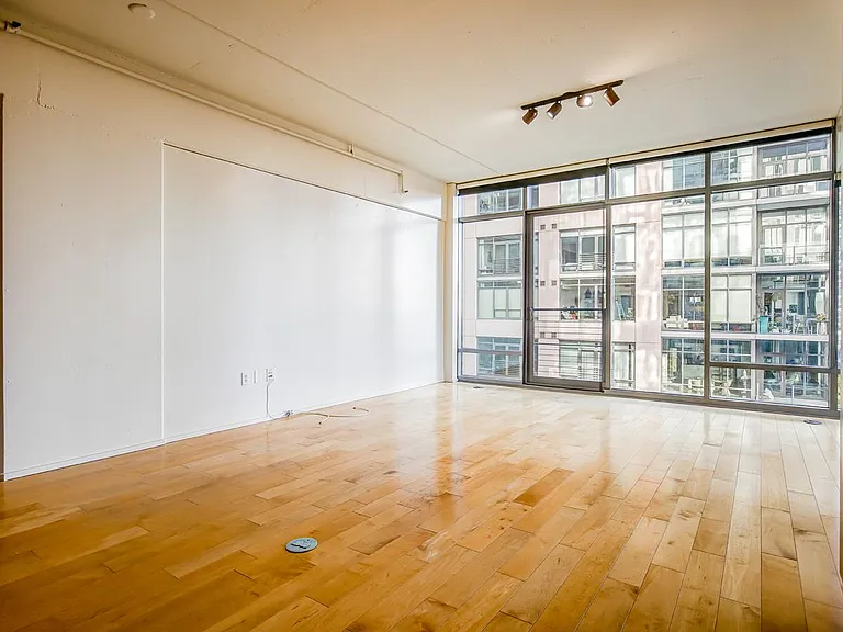 1100 S Hope St #803 — Photo 7