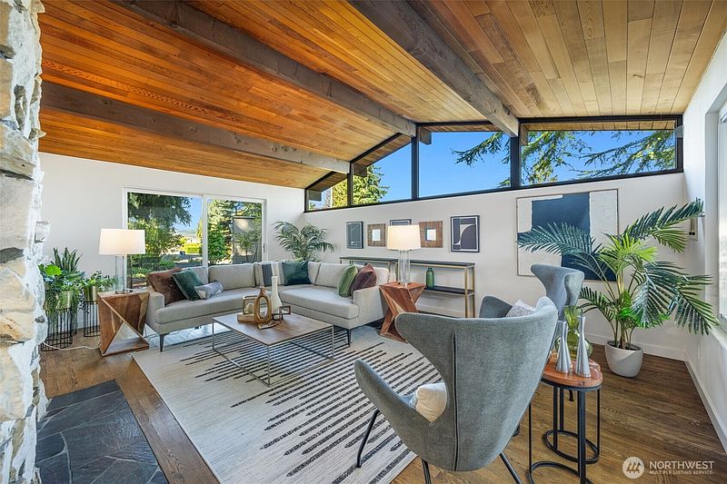 5th image of 6309 NE 156th Street