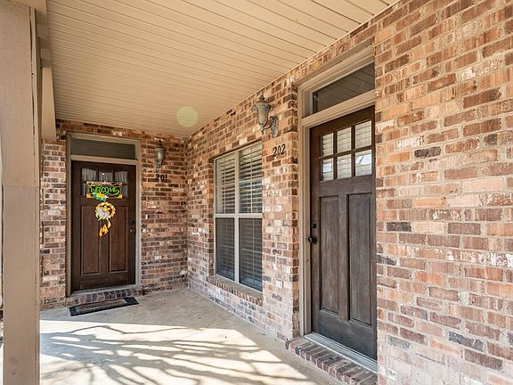 3rd image of 2150 Anderson Rd Unit 202