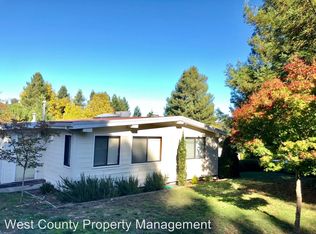 8695B Starlight Ln, Sebastopol, CA 95472