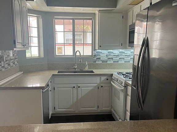 5th image of 836 Calle Los Gatos