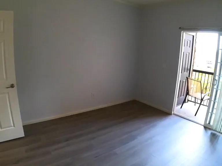 3100 Blue Sky Cir #14-106 — Photo 18