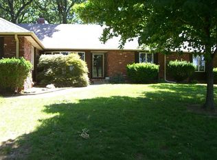 1100 Cheyenne Rd, Nixa, MO 65714