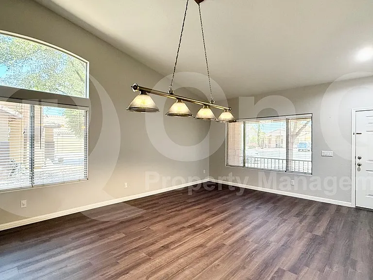 800 N Soho Pl — Photo 3