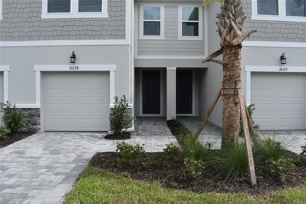 26128 Fantasy Sky Ln — Photo 1