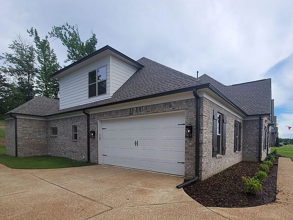 3rd image of 255 Burton Place Dr
