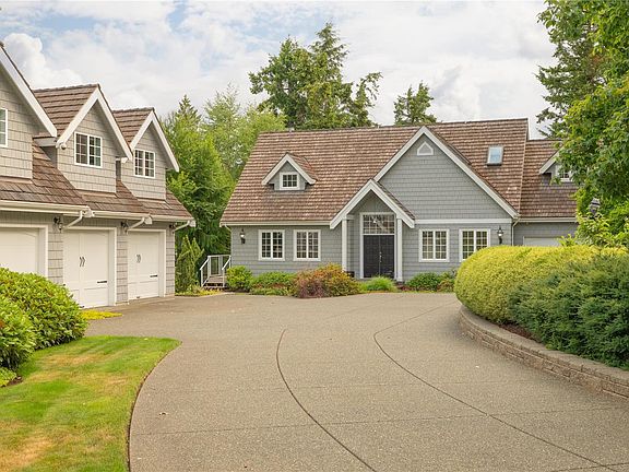 3rd image of 182 Baynes Dr