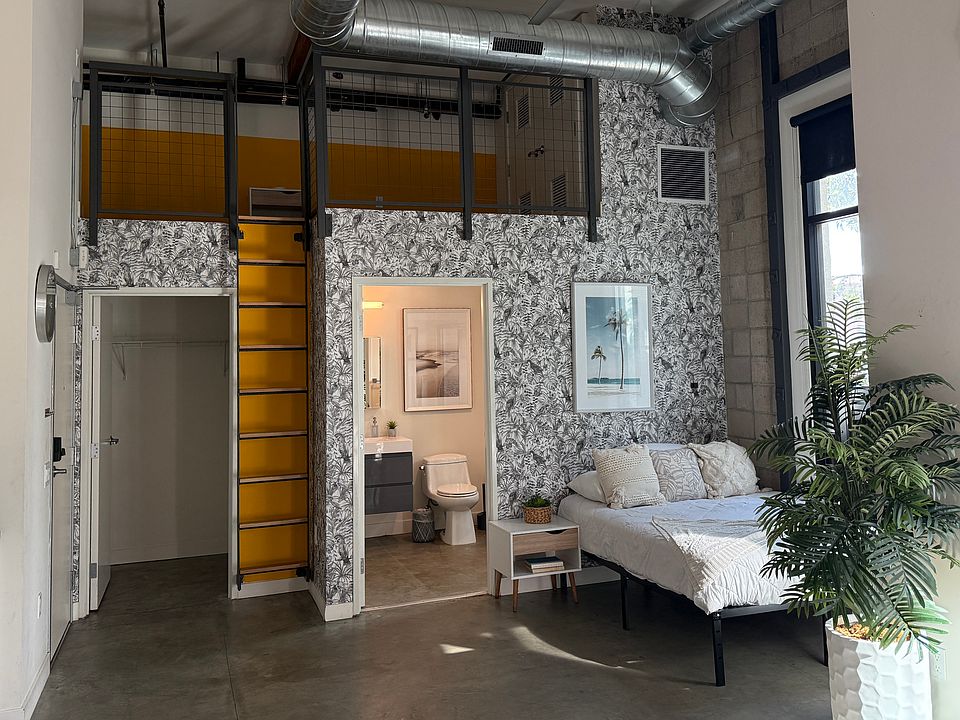 1st image of 401 N Bush St #224