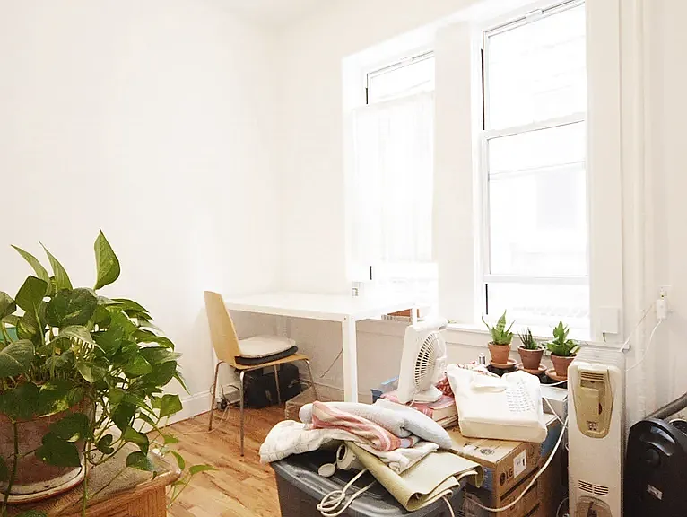 452 Suydam St #1R — Photo 6