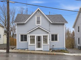 88 Charles St, Carleton Place, ON K7C 2Y3