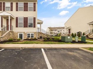 7008 Gallant Fox Dr #11-700, New Albany, OH