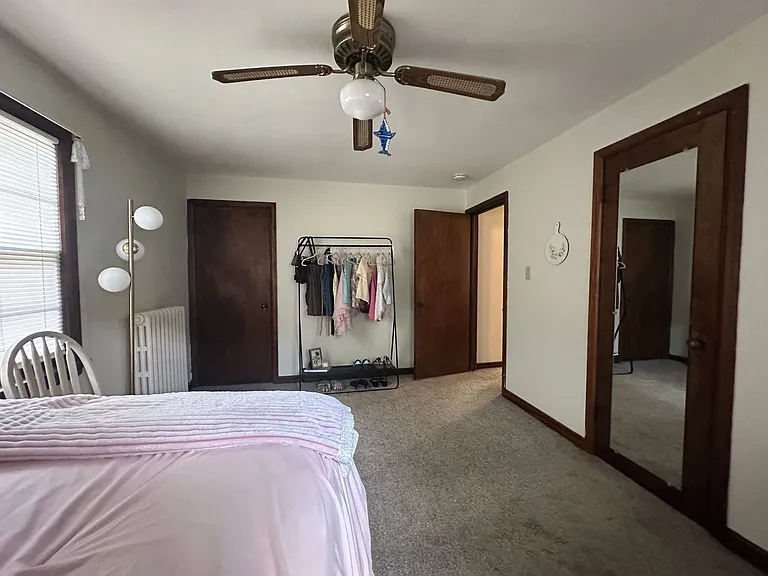 718-720 Dickinson Street — Photo 16