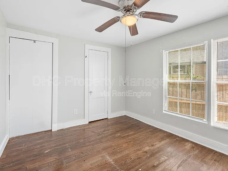 752 McDonough Blvd SE — Photo 8
