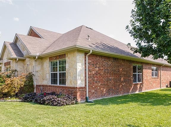 3rd image of 3833 Juniper Hills Dr
