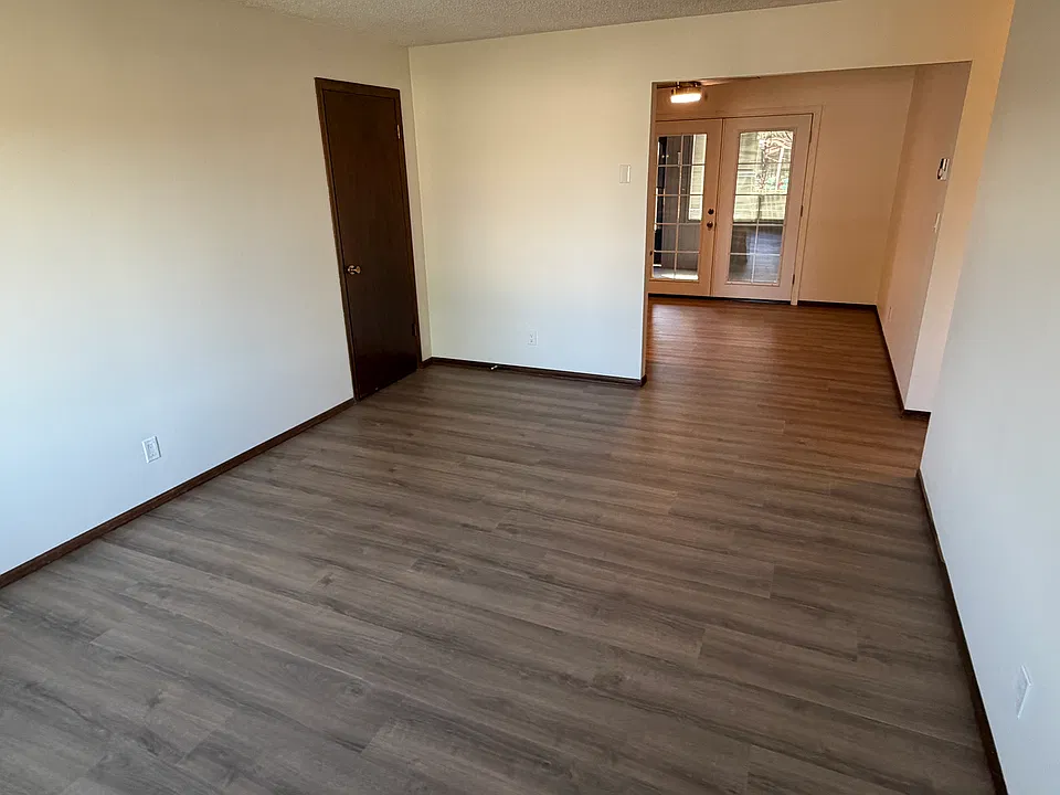 Living room to kitchen
