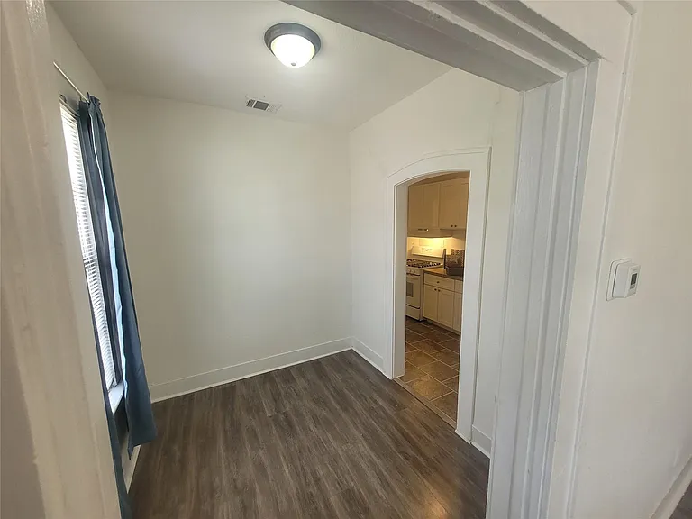 1415 Lombardy St — Photo 4