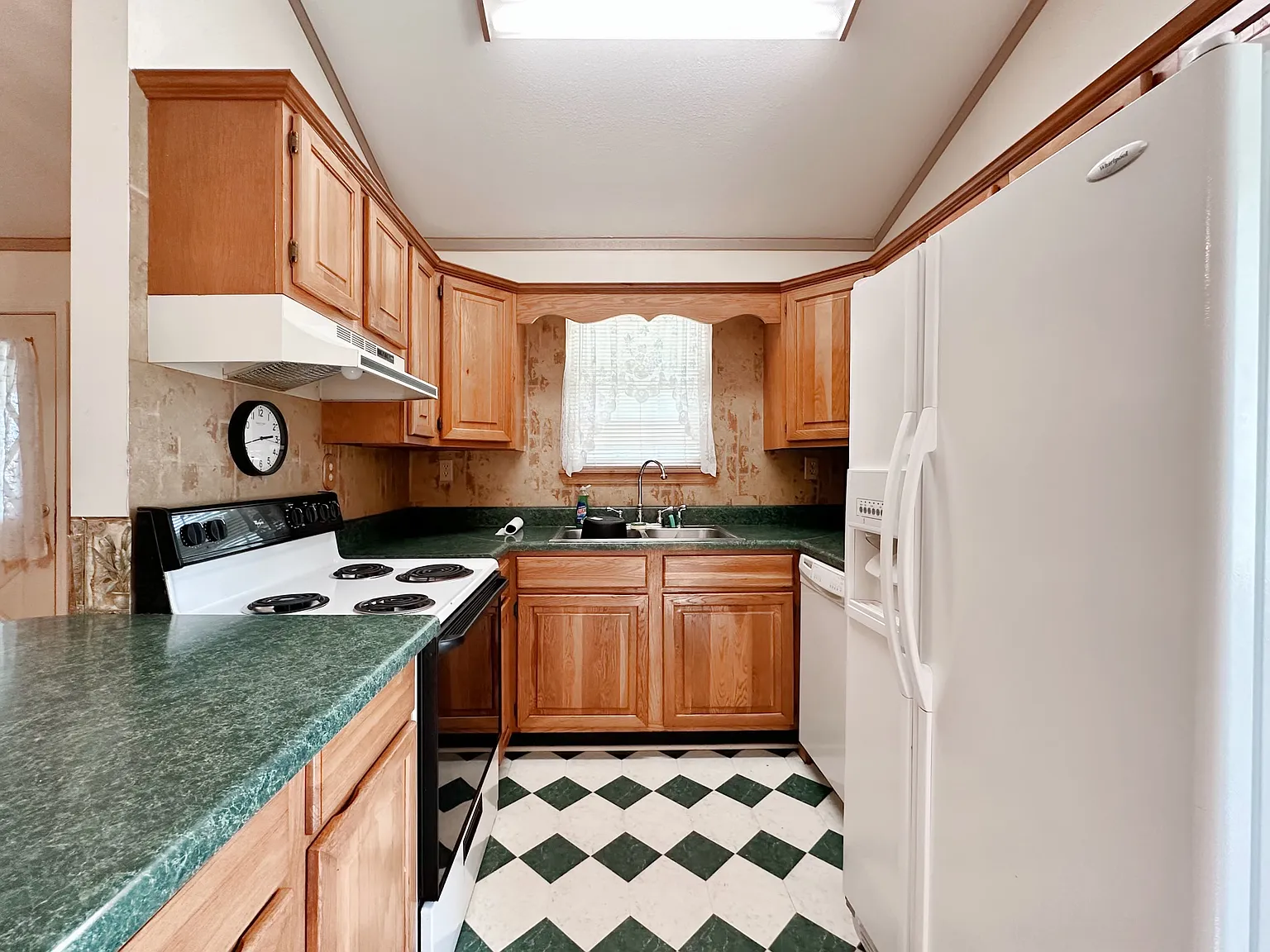 2 bed, 992 sqft, $1,099 — Photo 2