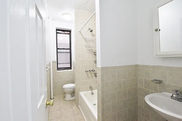 Rented by Julianna Realty Corp | media 36