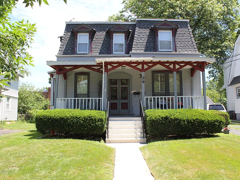 29 Grove St #2 — Photo 1