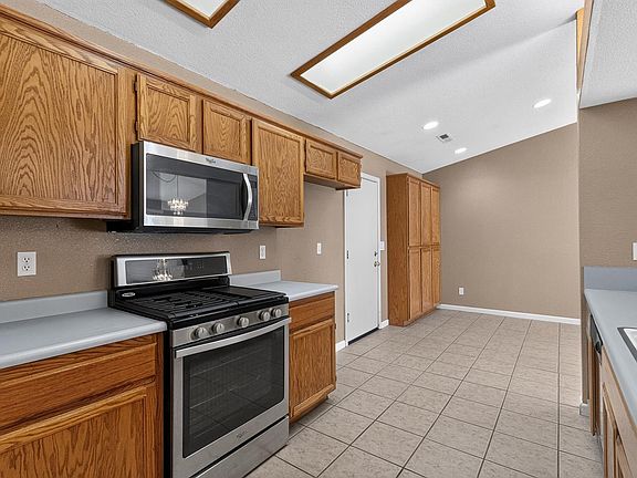 2nd image of 1630 Alicia Dr