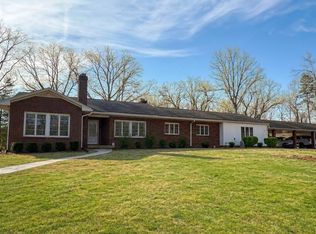 111 Oaklawn Ter, Gretna, VA 24557