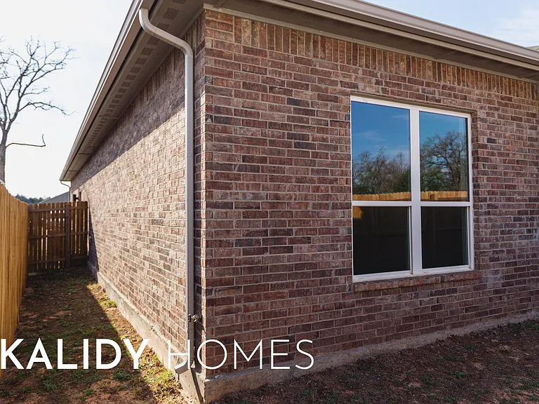 504 Remington Ave — Photo 52