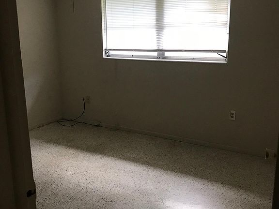 3rd image of 4165 Sugarfoot Dr