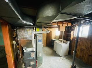 2820 Cochrane Rd NW, Calgary, AB T2M4J2