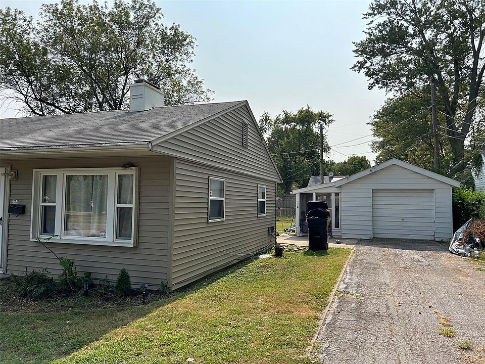 2nd image of 1304 Rose Del Dr