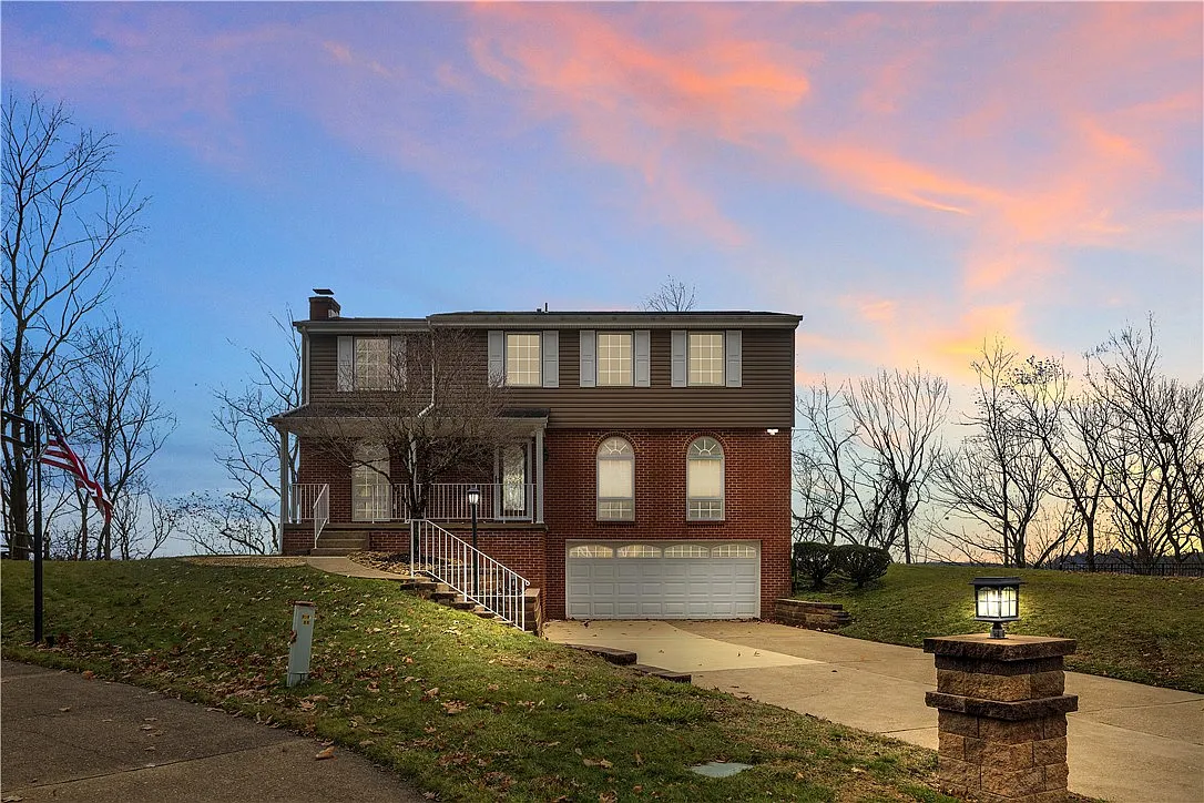 210 Gotham Ln photo 1