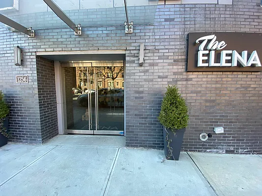 Rented by Marquis Real Estate Services | media 19