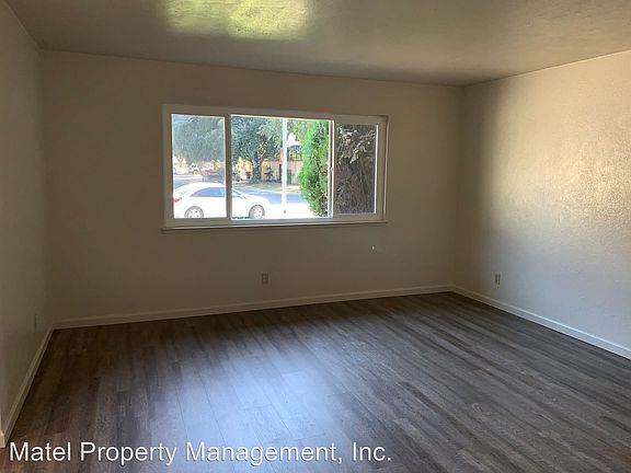 2nd image of 2921 Alder Creek Dr