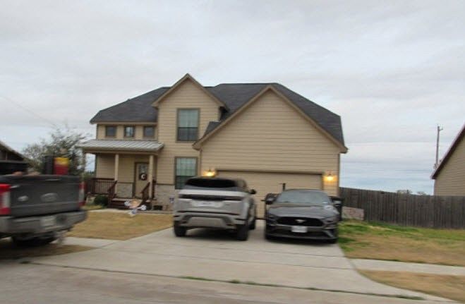 1st image of 118 Nottingham Ln