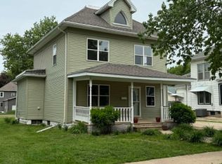 220 Seneca St, Storm Lake, IA 50588
