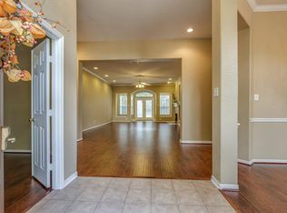 10 Guinevere Pl, Conroe, TX 77384