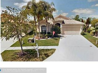 156 Preserve Dr, Royal Palm Beach, FL 33411