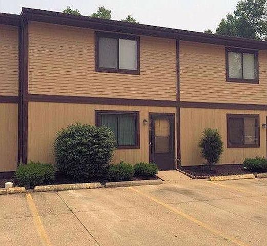 1st image of 1050 Foster Ave