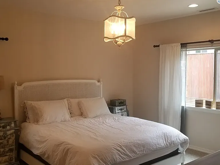127 Pinnacle Pl — Photo 1
