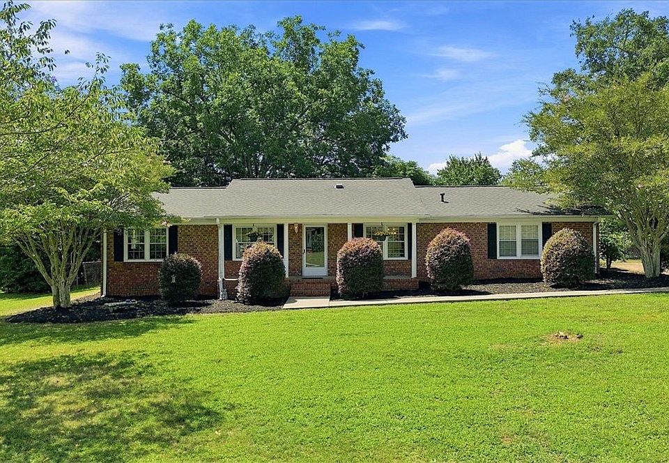 1st image of 109 Griffin Cir