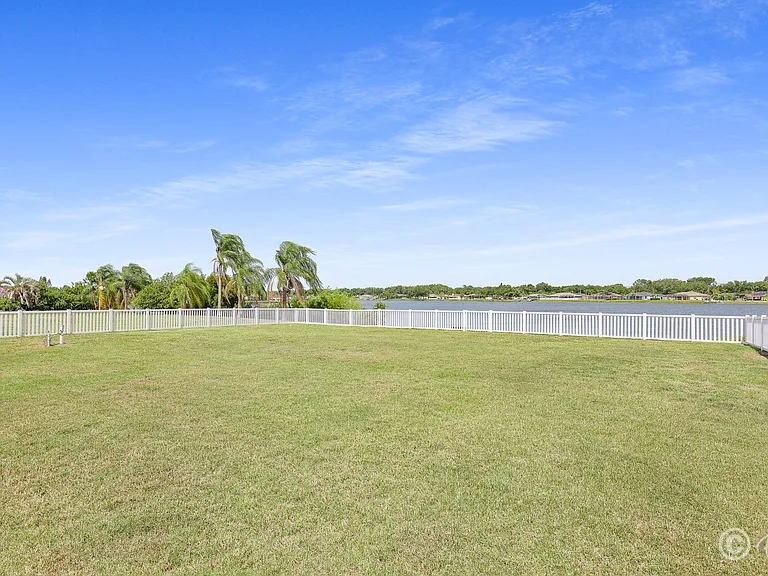 6447 Clair Shore Dr — Photo 35