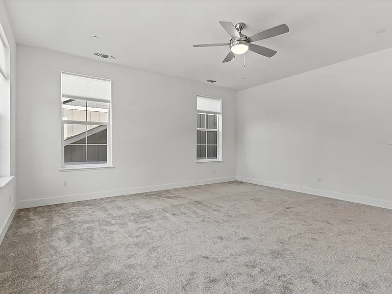 6921 Peak Way — Photo 24