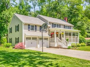 10 Fern Way, Bedford, MA 01730