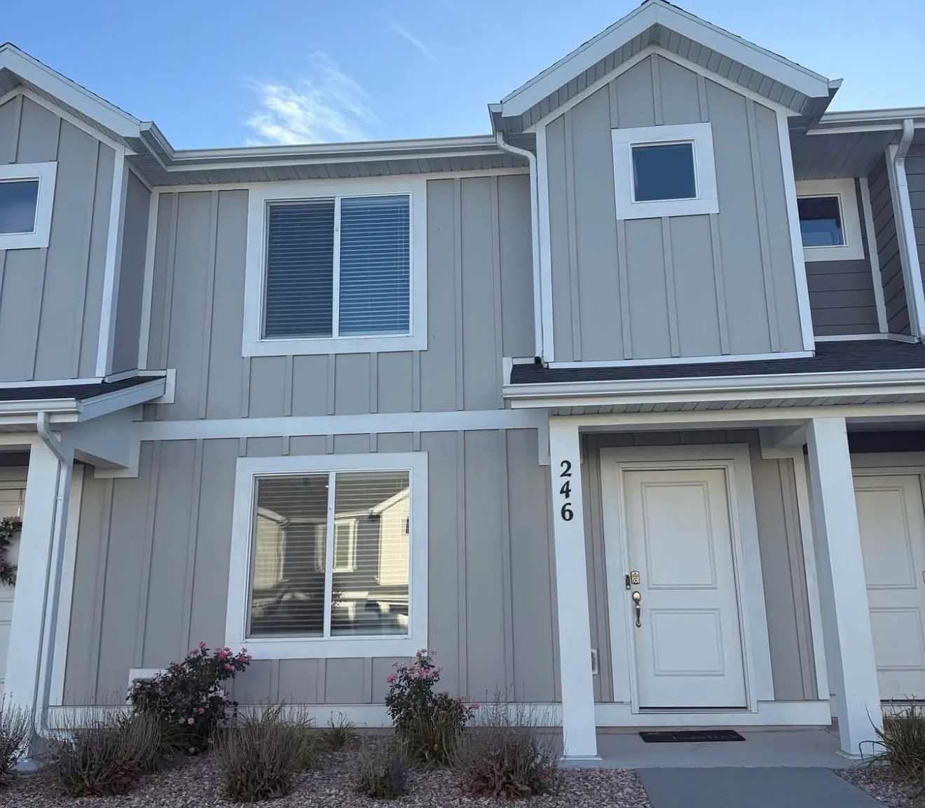 3 bed, 1442 sqft, $2,250 — Photo 2