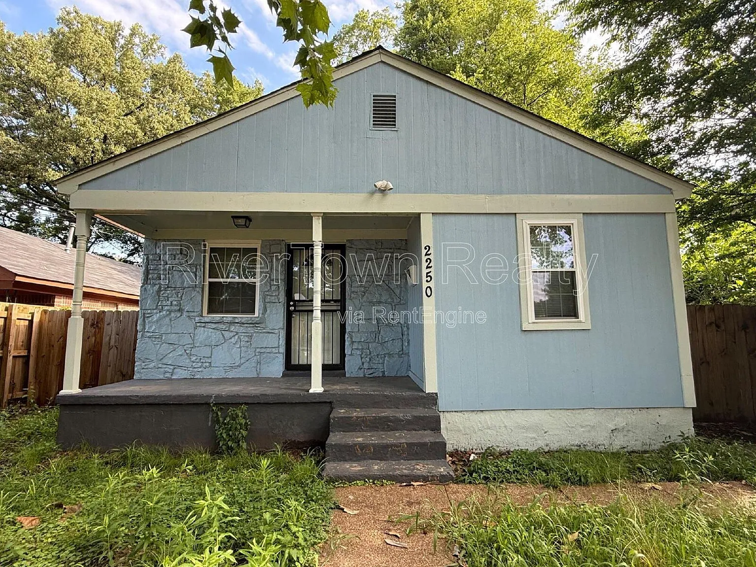 3 bed, 2.0 bath, 1147 sqft, $1,195 — Photo 1