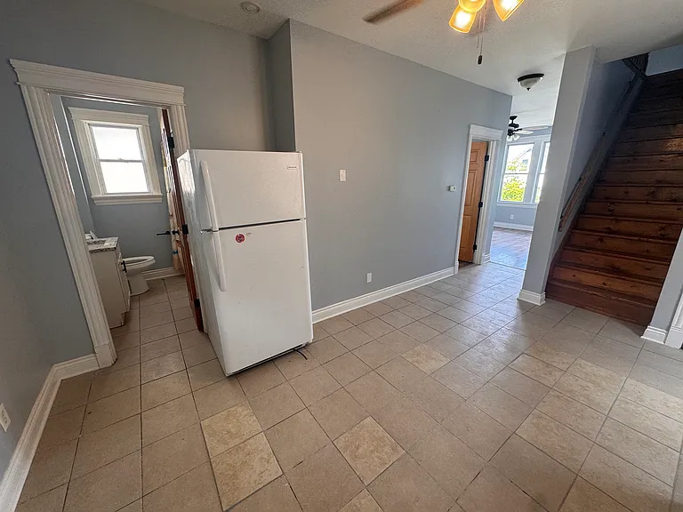 4718 S Wolcott Ave #2 — Photo 5