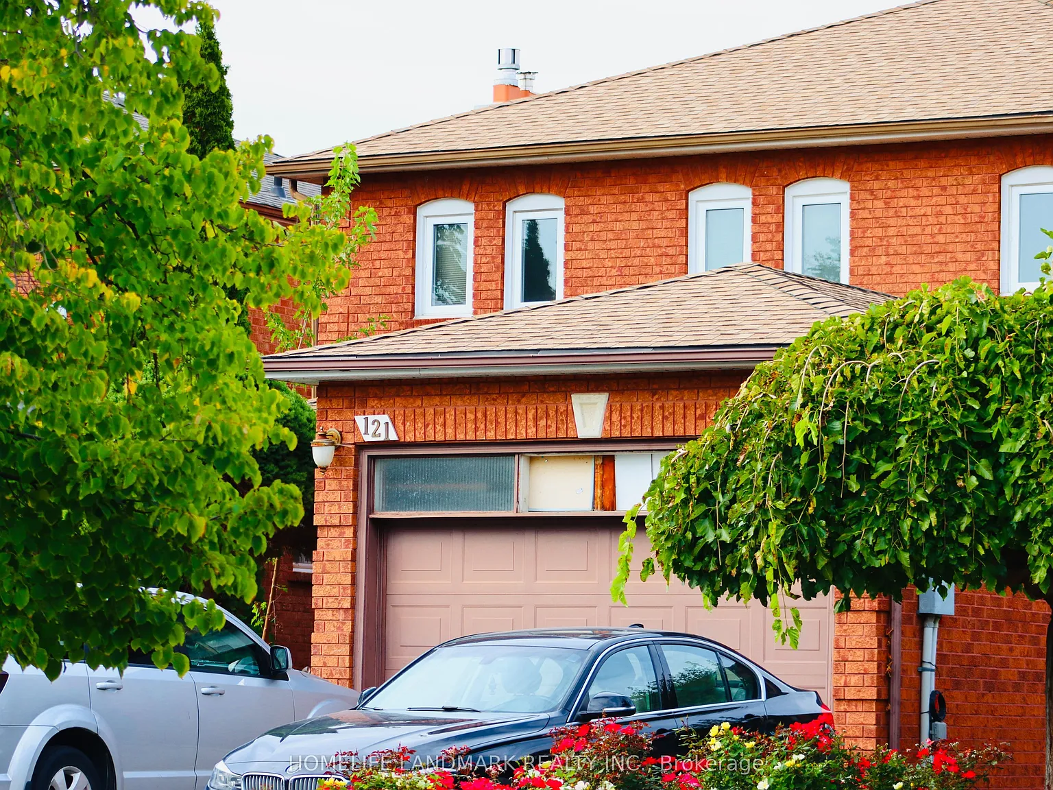 4 bed, $3,500 — Photo 1