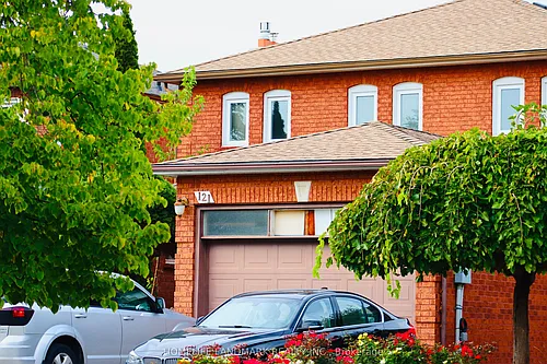 121 Harmonia Cres Photo 1