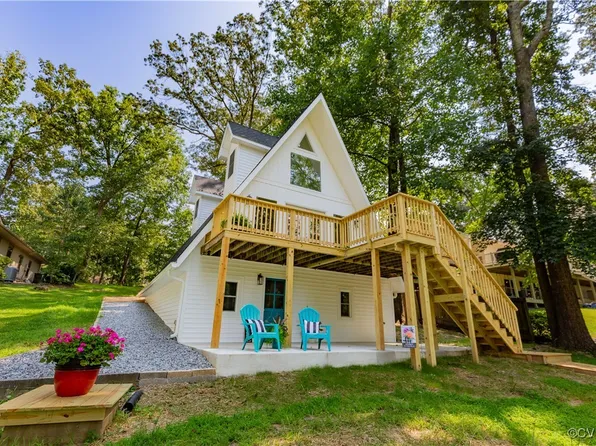 604 Lake Caroline Dr, Ruther Glen, VA 22546