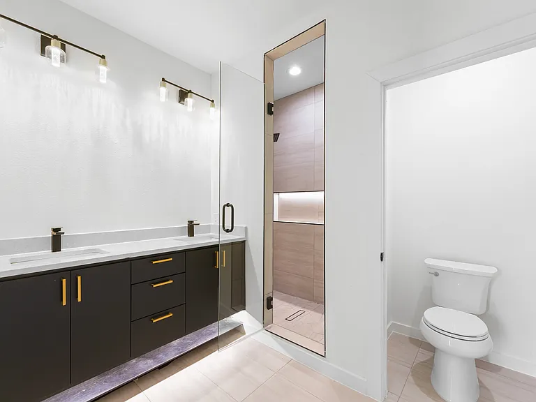 206 W Brooklyn Ave — Photo 9
